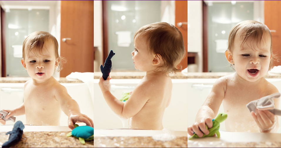 little girl with bath toys - child photographer san mateo california